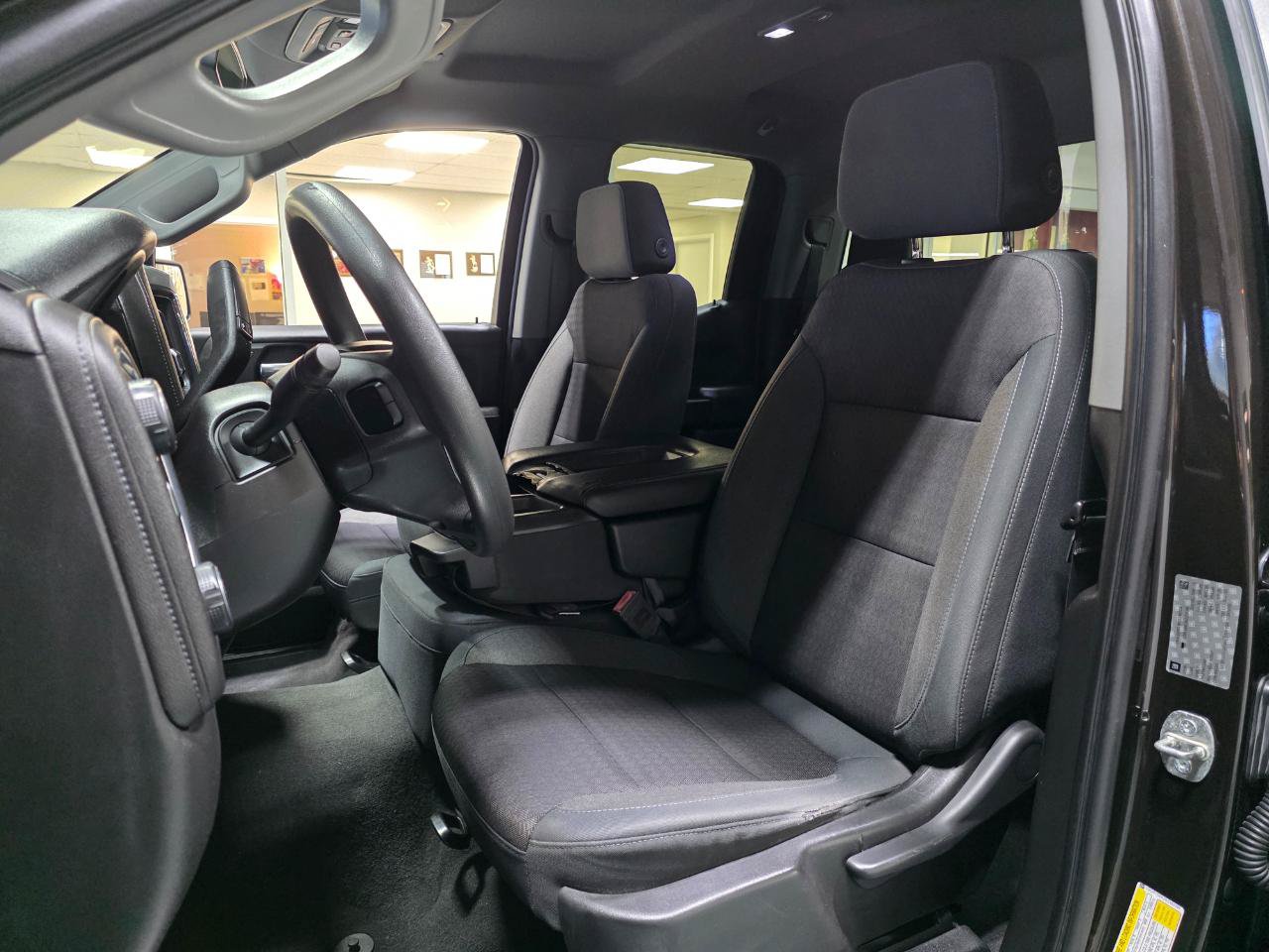 Used 2019 Chevrolet Silverado 1500 LT w/ Trailering Package AWD/4WD image 15