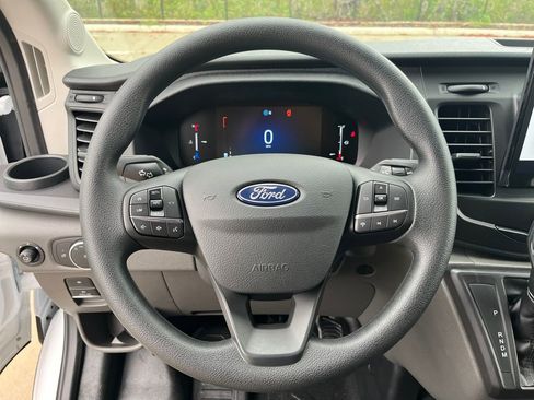 New 2026 Ford Transit 250 148 Medium Roof RWD image 17