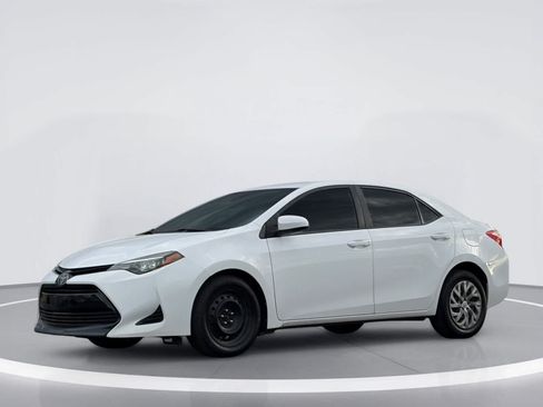 Used 2019 Toyota Corolla LE FWD image 2