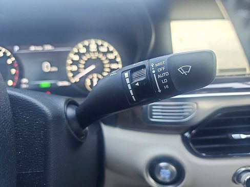 Used 2019 Genesis G90 3.3T Premium image 23