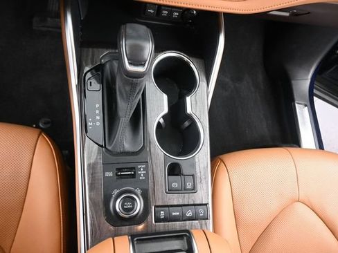 Certified 2020 Toyota Highlander Platinum AWD/4WD image 24