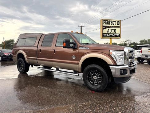 Used 2011 Ford F350 Lariat w/ Lariat Interior Pkg image 2