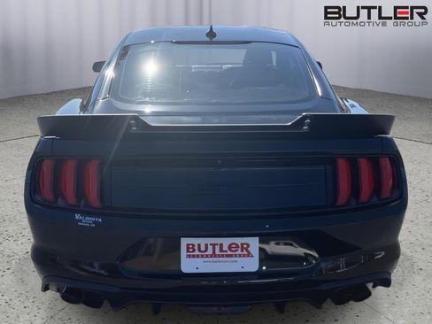 Used 2022 Ford Mustang GT Premium w/ Black Accent Package RWD image 4