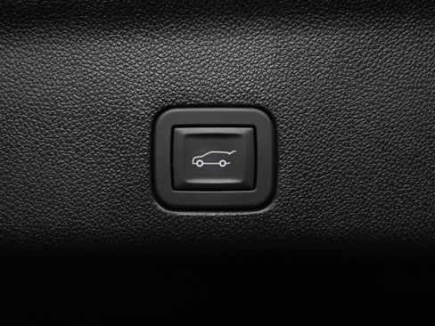 Used 2026 GMC Yukon Denali Ultimate w/ LPO, Floor Liner Package image 15