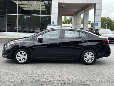 Used 2025 Nissan Versa S w/ Trunk Package FWD image 2