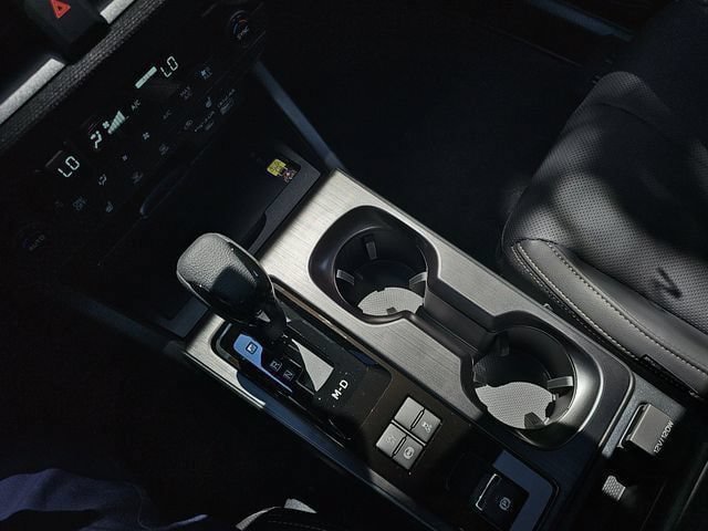 New 2026 Subaru Outback Limited AWD/4WD image 12