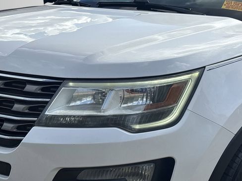 Used 2016 Ford Explorer XLT w/ Equipment Group 202A image 31