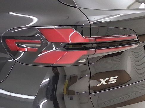 New 2026 BMW X5 sDrive40i w/ M Sport Package RWD image 22
