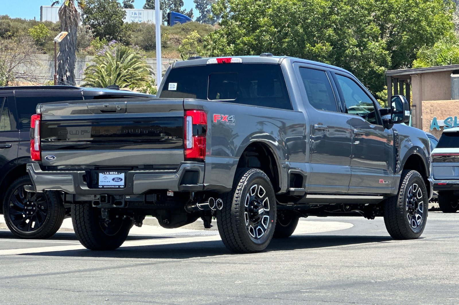 New 2026 Ford F250 Platinum AWD/4WD image 3