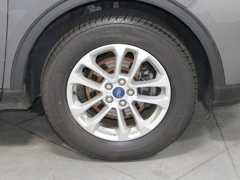 Used 2021 Ford Escape SE image 11