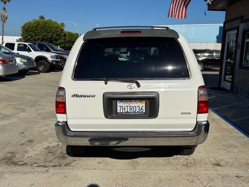 Used 2000 Toyota 4Runner 2WD image 9