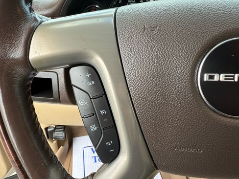 Used 2014 GMC Yukon Denali image 15