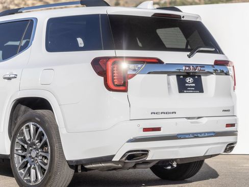 Used 2021 GMC Acadia Denali w/ Denali Ultimate Package AWD/4WD image 10