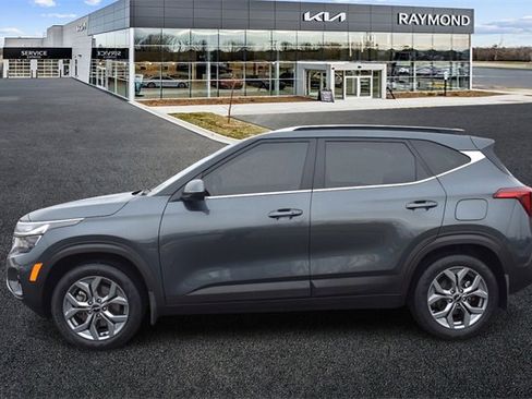 Certified 2024 Kia Seltos S image 6