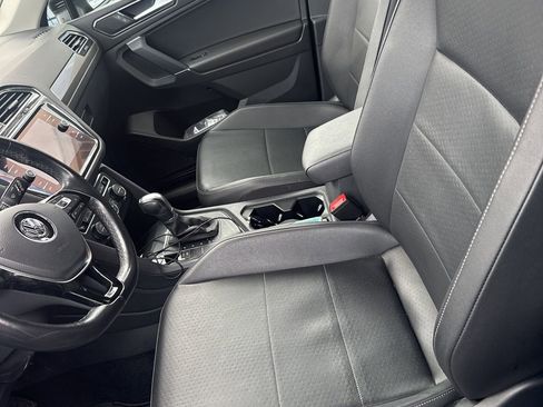 Used 2018 Volkswagen Tiguan SE image 5