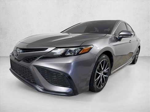 Used 2024 Toyota Camry SE FWD image 7