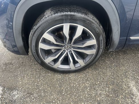 Used 2022 Volkswagen Atlas SEL Premium image 10