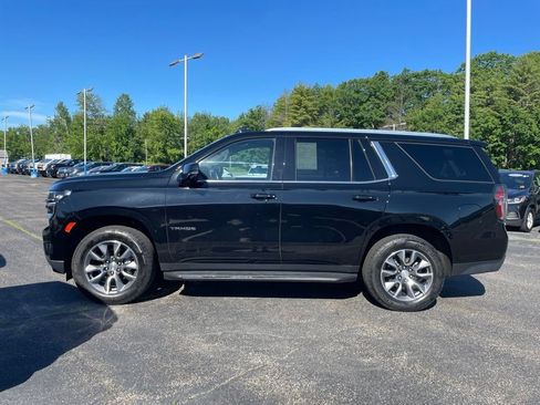 Used 2021 Chevrolet Tahoe LT w/ LT Signature Package AWD/4WD image 3