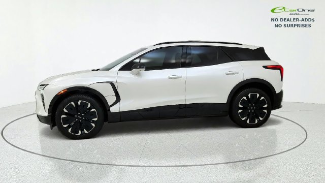 Used 2024 Chevrolet Blazer EV RS RWD image 4