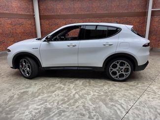 Used 2024 Alfa Romeo Tonale Veloce video 2