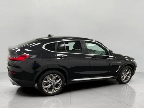 Used 2023 BMW X4 xDrive30i w/ Premium Package AWD/4WD image 2
