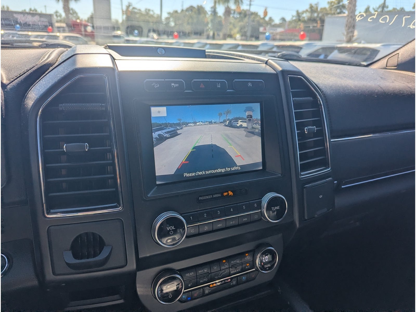 Used 2020 Ford Expedition Limited AWD/4WD image 19