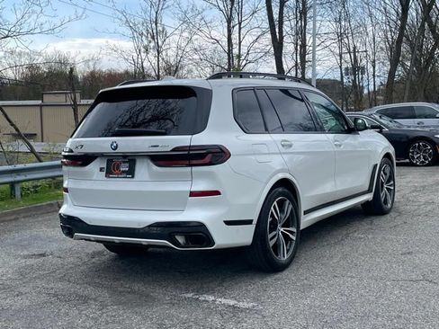 Used 2026 BMW X7 xDrive40i w/ M Sport Package AWD/4WD image 4