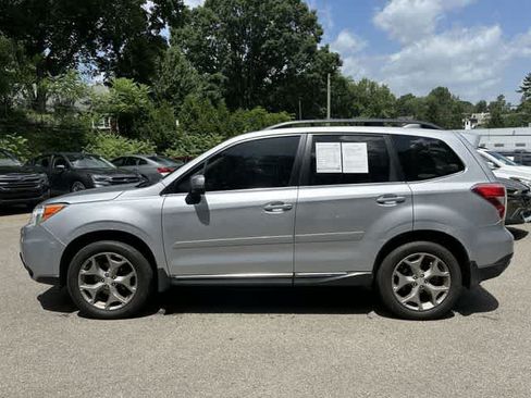 Used 2016 Subaru Forester 2.5i Touring AWD/4WD image 2