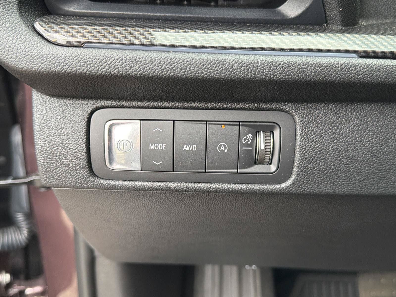 Used 2026 Chevrolet Traverse High Country w/ LPO, Floor Liner Package AWD/4WD image 20