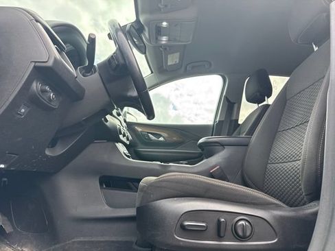 Used 2019 GMC Terrain SLE w/ Driver Convenience Package AWD/4WD image 9
