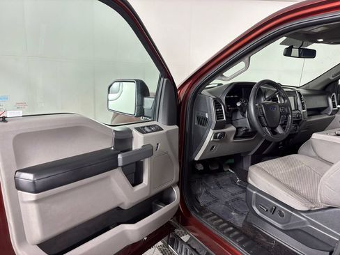 Used 2016 Ford F150 XLT w/ Equipment Group 302A Luxury AWD/4WD image 11