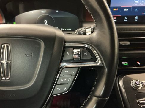 Used 2022 Lincoln Nautilus Reserve AWD/4WD image 14