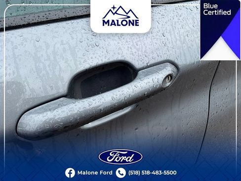 Used 2025 Ford Explorer Active AWD/4WD image 15