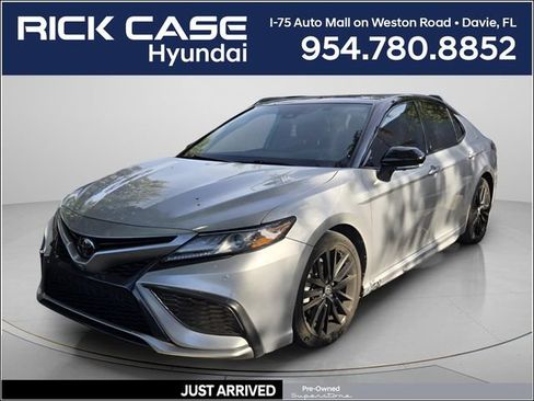 Used 2021 Toyota Camry XSE w/ Navigation Package FWD image 1