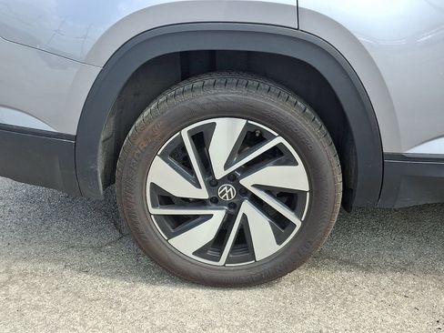 Used 2024 Volkswagen Atlas SE AWD/4WD image 7