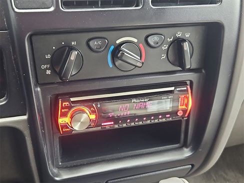 Used 2002 Toyota Tacoma 4x4 Double Cab image 23