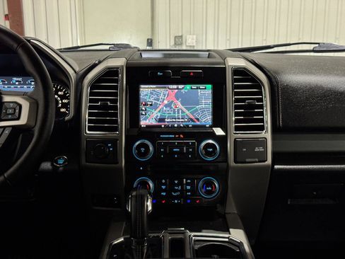 Used 2015 Ford F150 Lariat w/ Equipment Group 502A Luxury RWD image 20