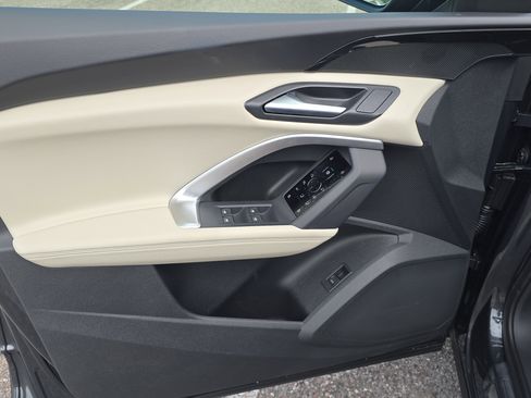 New 2025 Audi Q5 Premium image 17