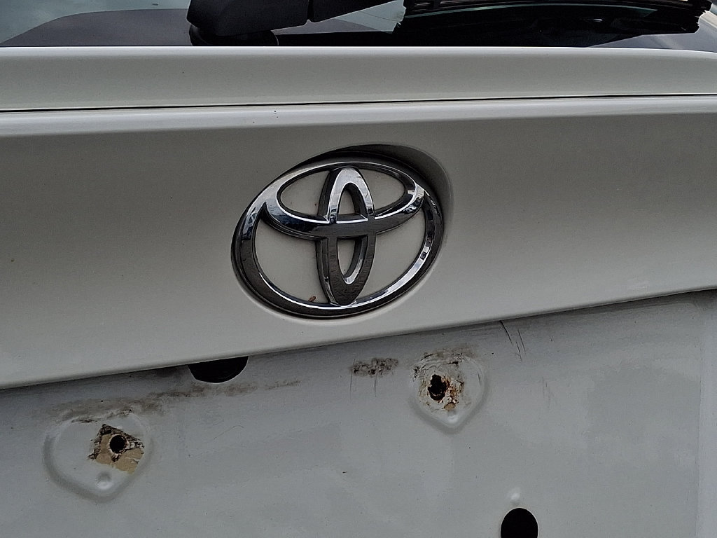 Used 2019 Toyota C-HR XLE FWD image 30