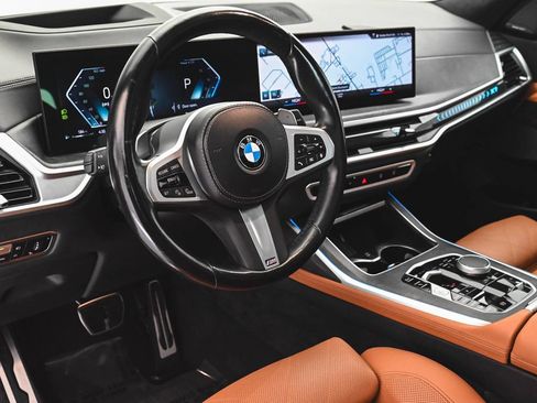 Used 2023 BMW X7 xDrive40i w/ M Sport Package AWD/4WD image 20