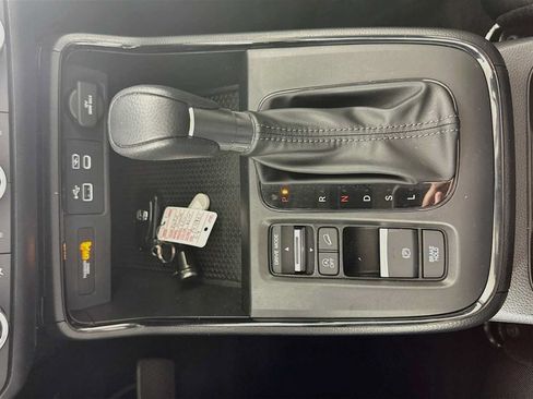 Used 2023 Honda CR-V EX image 14