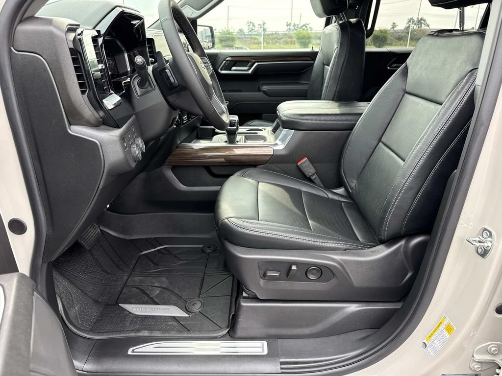 New 2026 Chevrolet Silverado 1500 RST w/ Protection Package AWD/4WD image 9