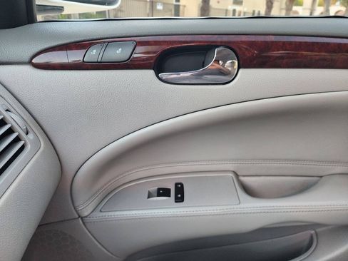 Used 2007 Buick Lucerne CXL w/ Luxury Package FWD image 28