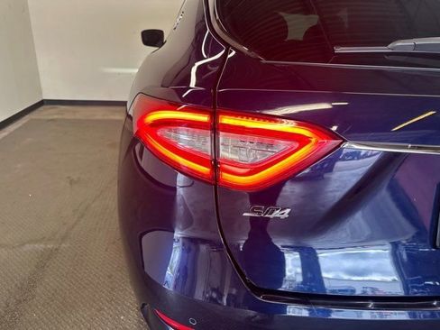 Used 2017 Maserati Levante S image 10