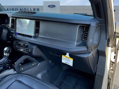 New 2025 Ford Bronco Badlands image 29