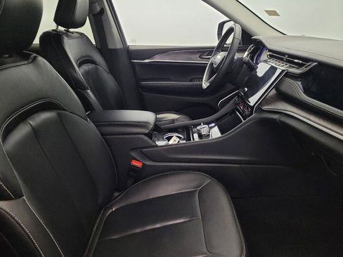 Used 2022 Jeep Grand Cherokee Limited 4xe image 21