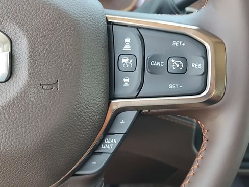 New 2025 RAM 2500 Limited image 22