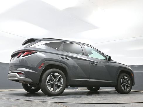 Used 2025 Hyundai Tucson SEL AWD/4WD image 23