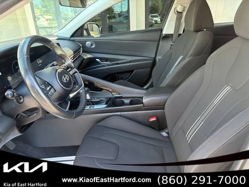 Used 2024 Hyundai Elantra SEL w/ Convenience Package FWD image 29
