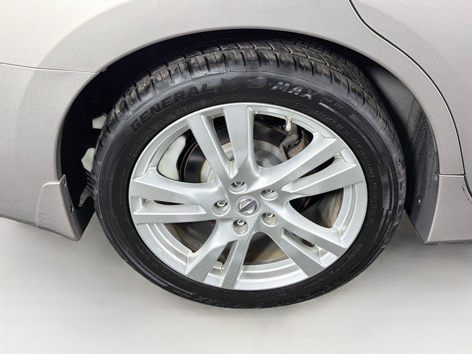 Used 2013 Nissan Altima 3.5 SL w/ Technology Pkg FWD image 35
